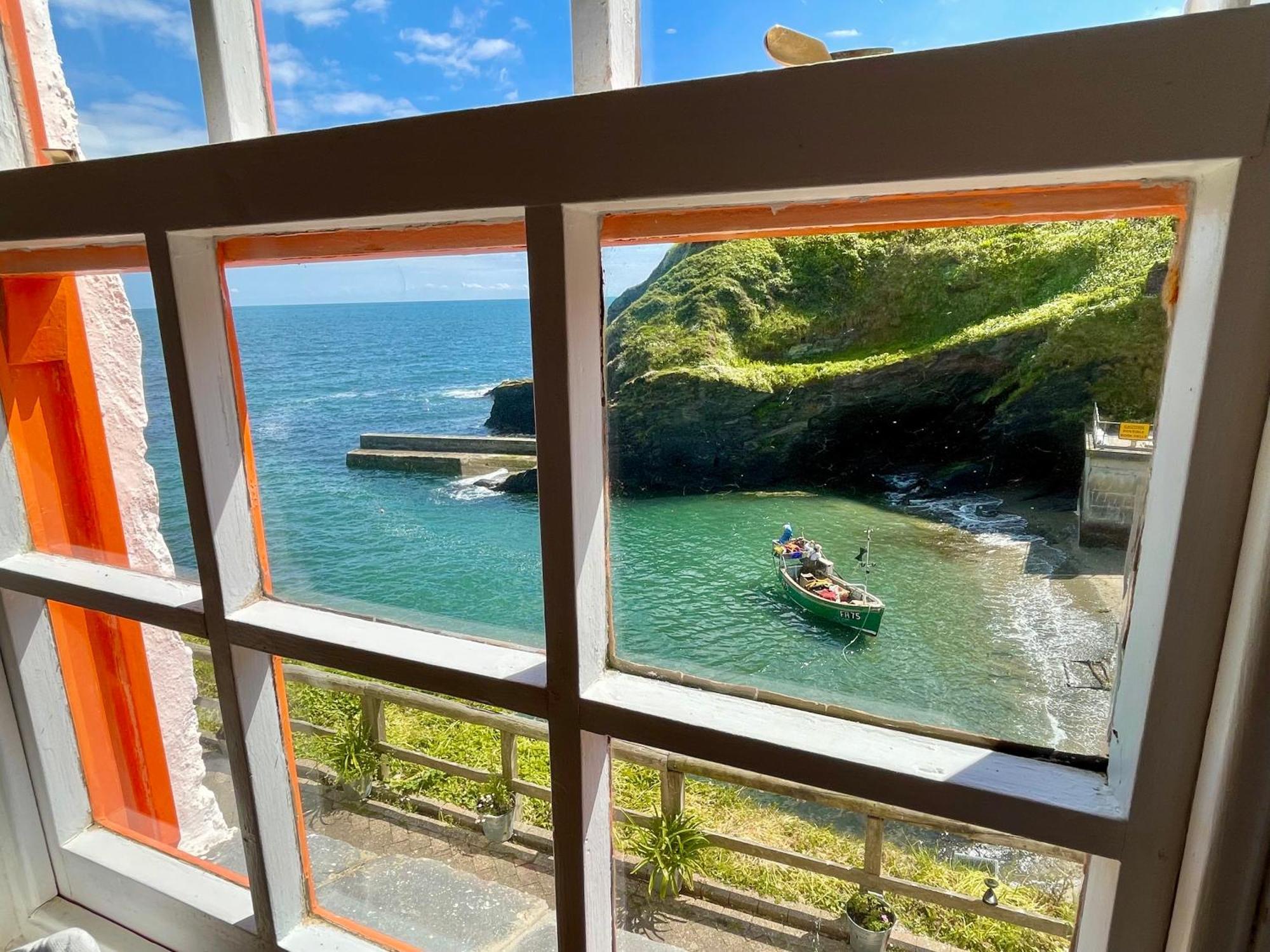 Unique Retreat - 2 Bedroom Cliff Top Cottage With Large Terrace 波特洛 外观 照片